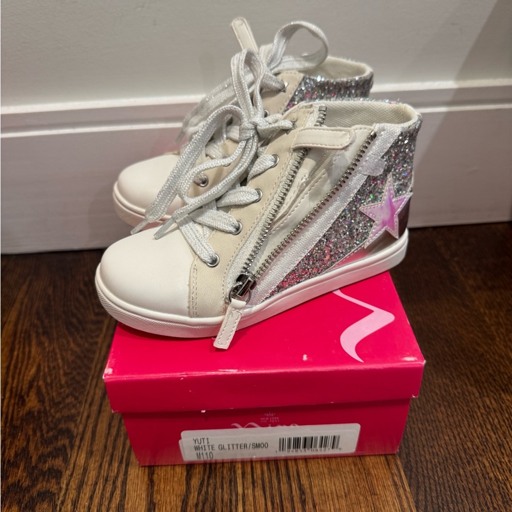 MIA Kids Silver and White Glitter Sneakers